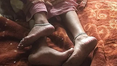 Indian sex husband and wife romantic video Hindi audio viral