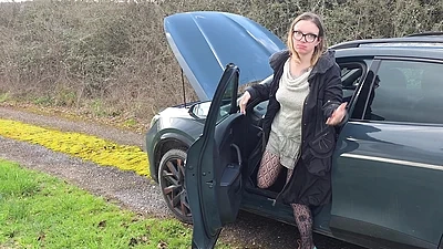 Broken Down on a Country Road - He Eats My Pussy and Then Fucks Me on the Hood and in the Trunk